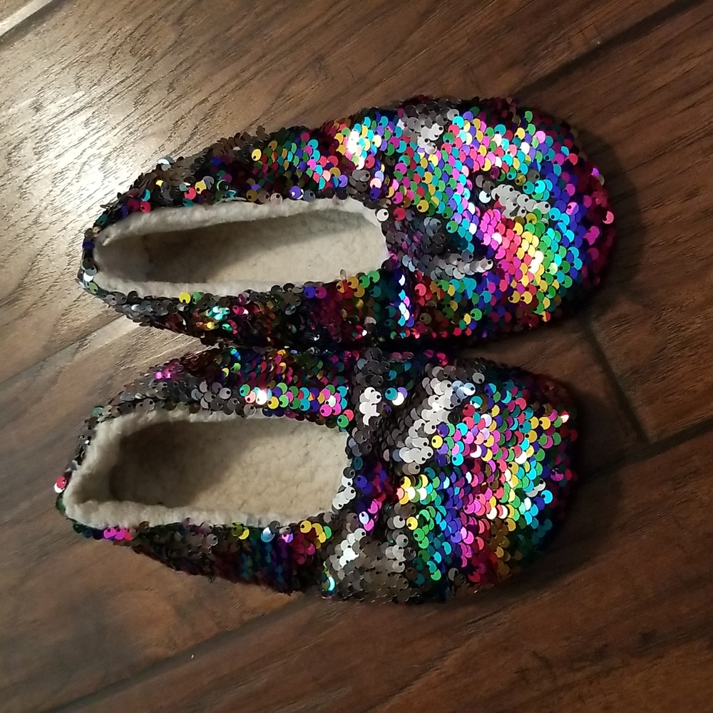 Girls sequence slippers